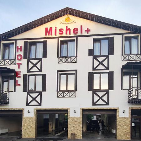 Mishel Plus Hotell Charkiv Exteriör bild
